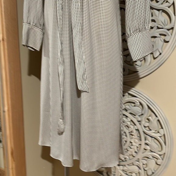 H&M Black and White Checkered Midi Dress - Picture 3 of 4